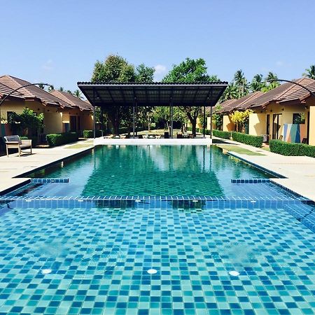 Green Adamas Resort Chumpon Extérieur photo