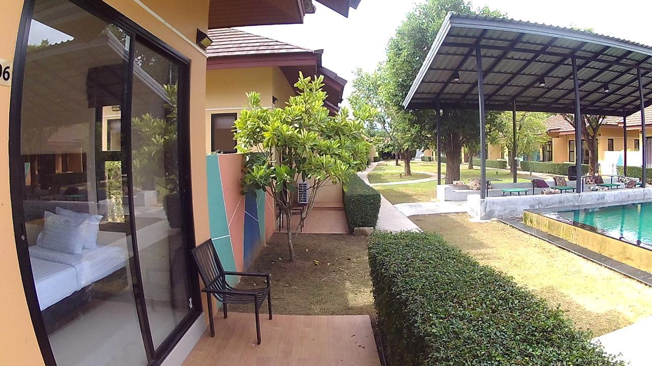 Green Adamas Resort Chumpon Extérieur photo