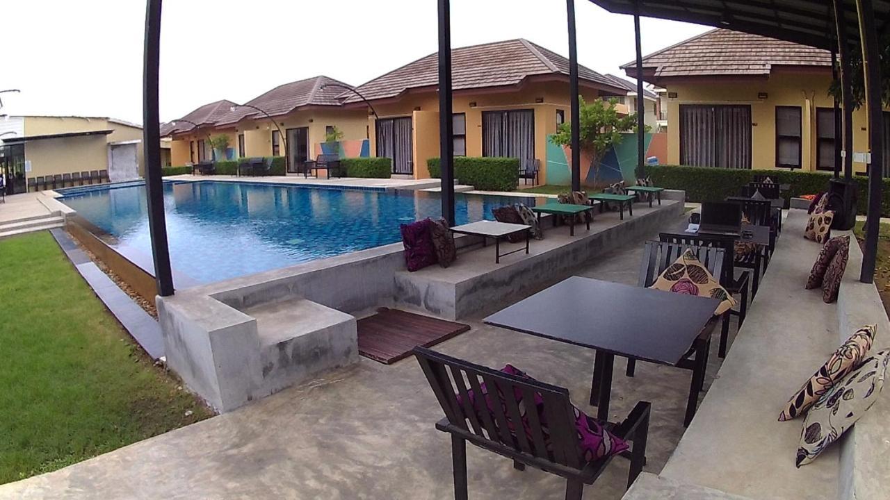 Green Adamas Resort Chumpon Extérieur photo